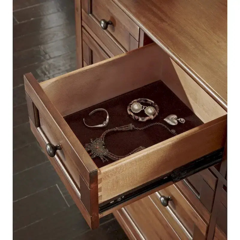Ensemble de chambre à coucher Aiden 4 pièces en bois massif Simply Solid – Grand lit